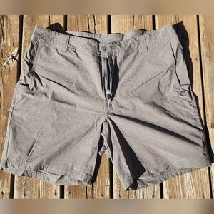 Born Primitive 36 Gray Men's Traverse Hiking Shorts 7"